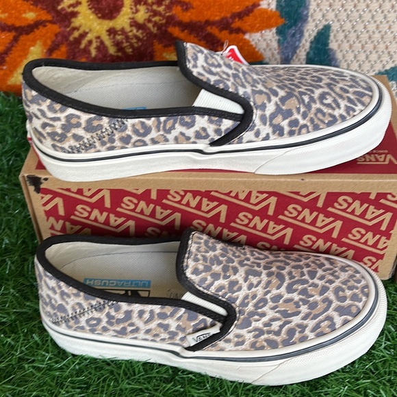 Vans Slip On Sf Cheetah White Cap Gray/Black Surf WMNS sneakers - Picture 2 of 16